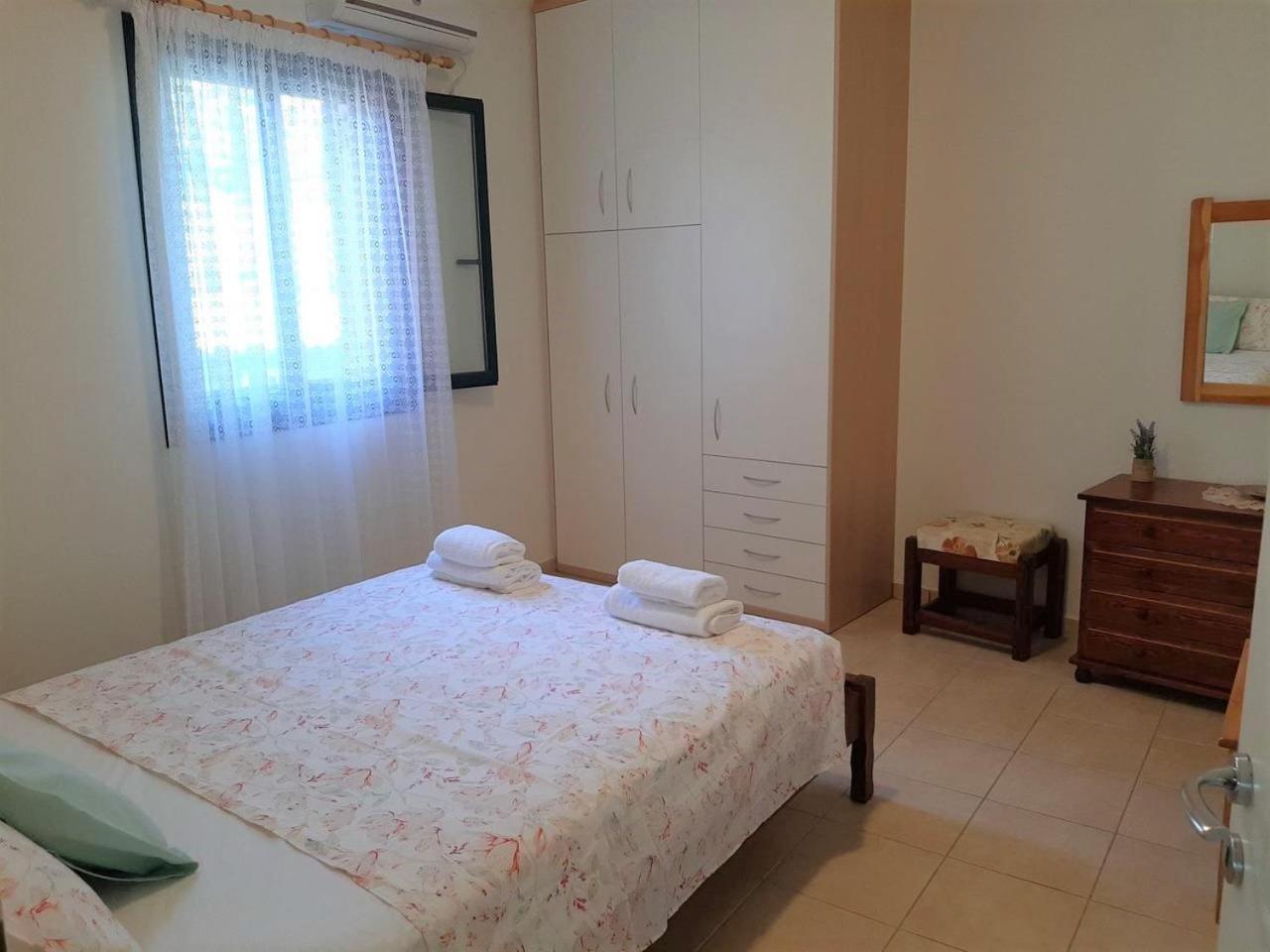 Giannos Apartments Agia Efimia Bagian luar foto