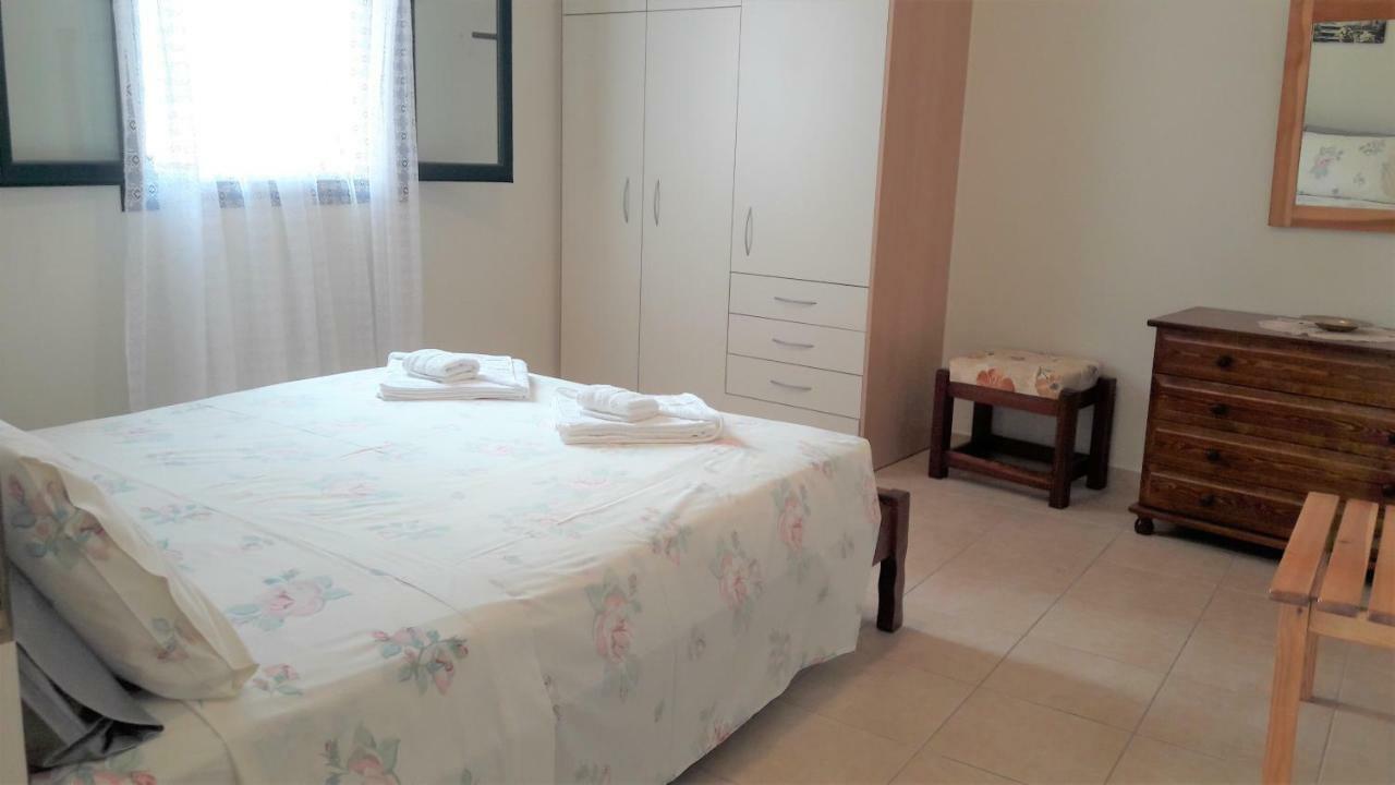 Giannos Apartments Agia Efimia Bagian luar foto