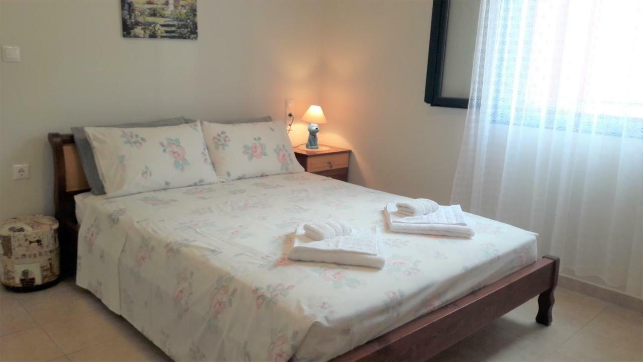 Giannos Apartments Agia Efimia Bagian luar foto